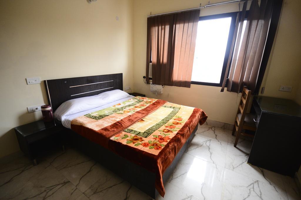 Hotel Mehra Inn Amritsar Habitación foto